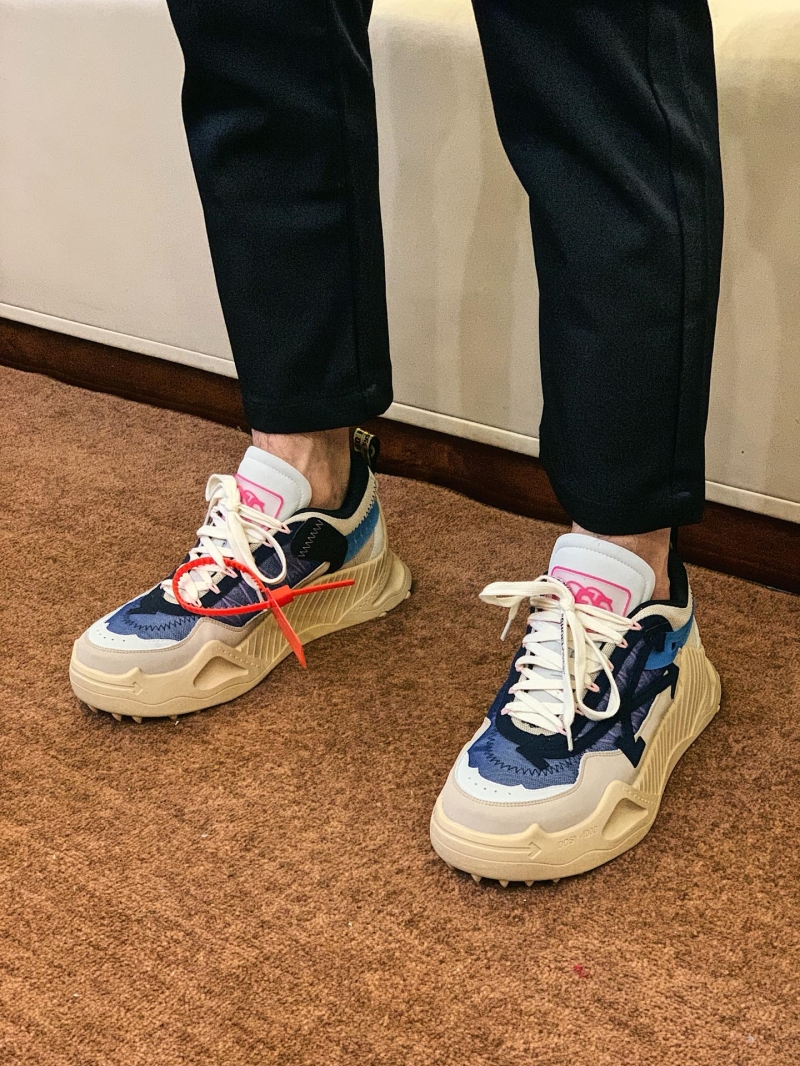 Off-White Sneakers